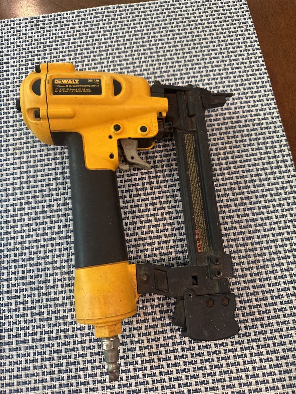 DEWALT Pneumatic 18-Gauge Narrow Crown Stapler Tool Only